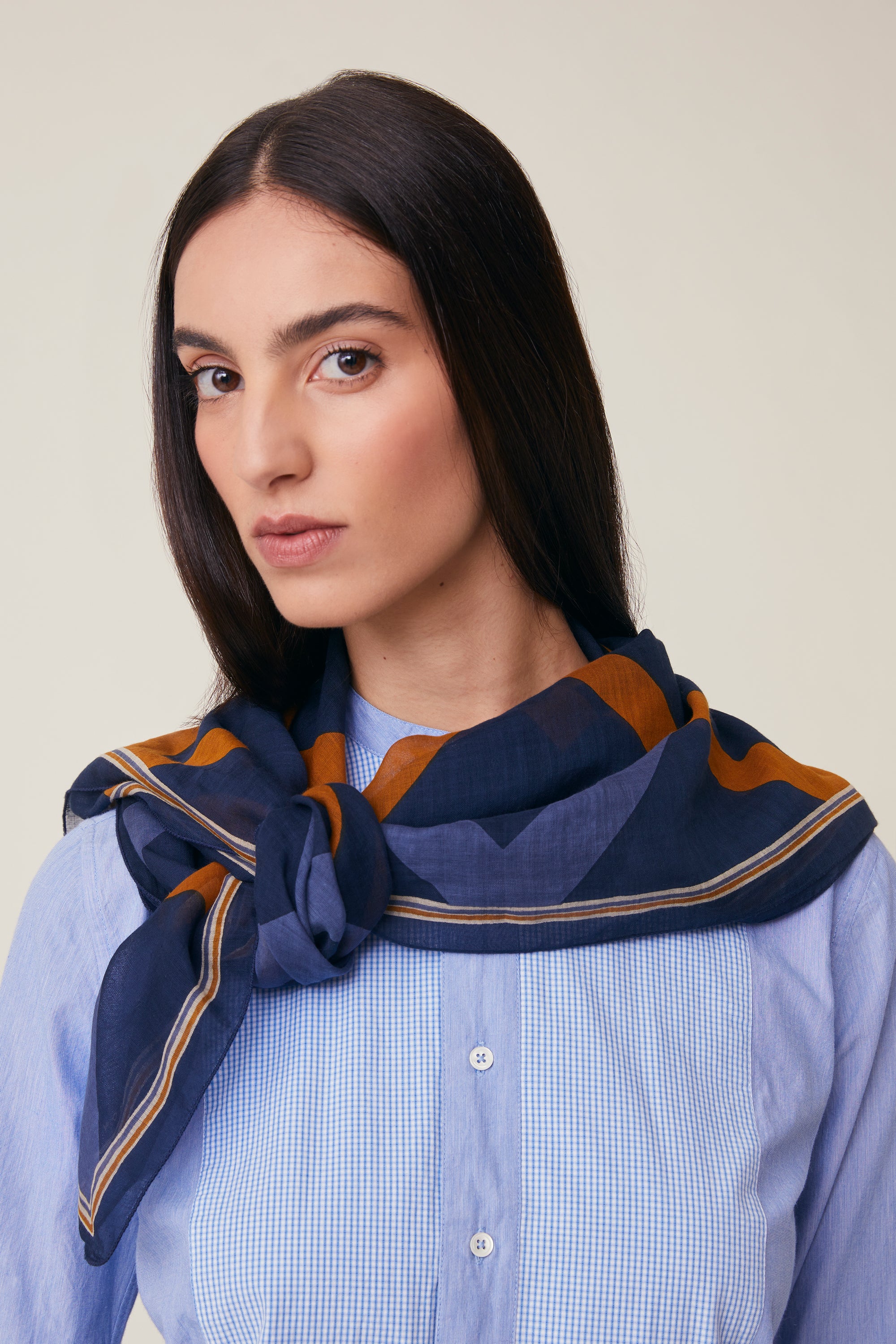 Arena Scarf N°846 Comedia