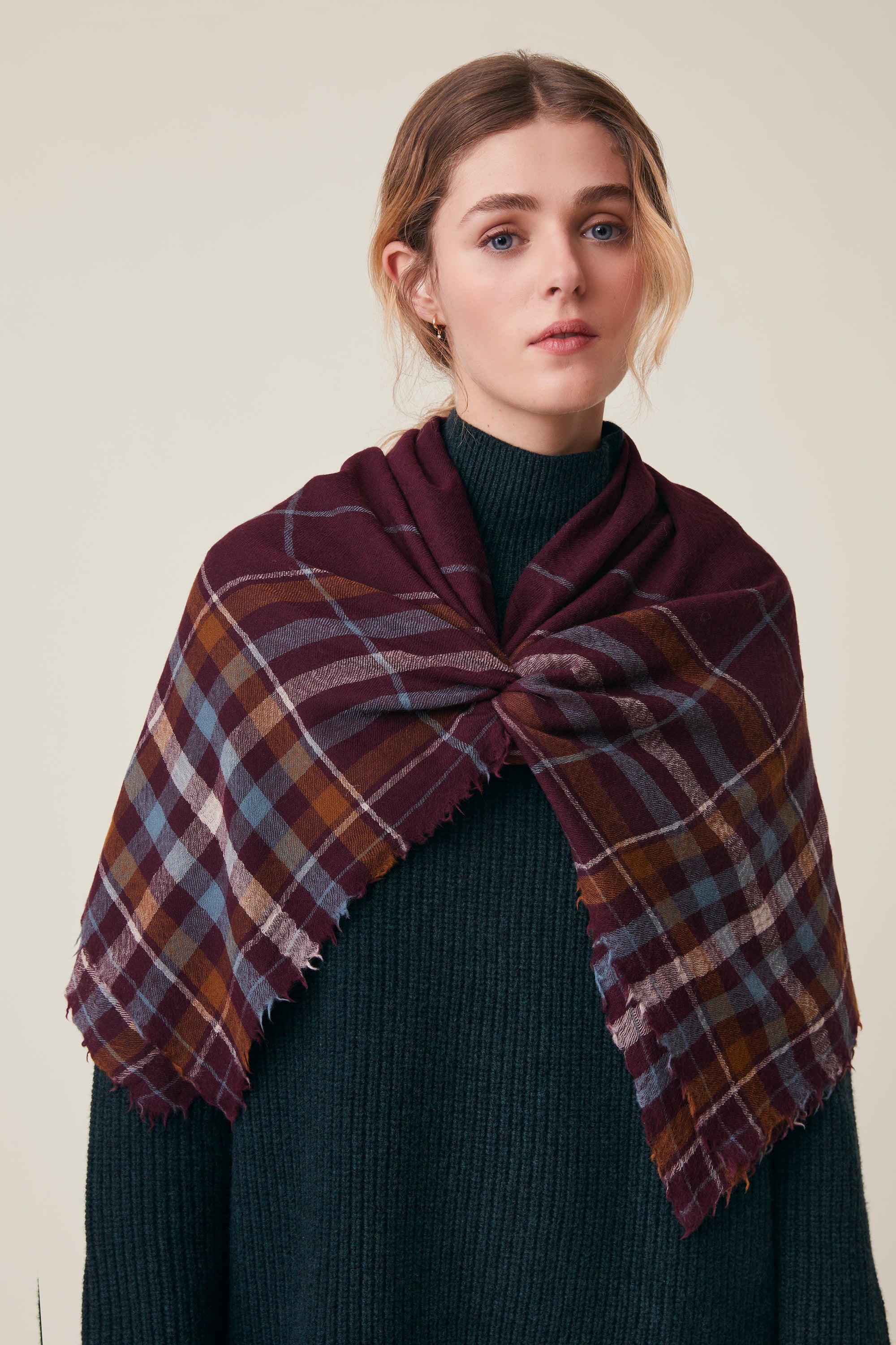 Foulard Nella N°853 Taffeta