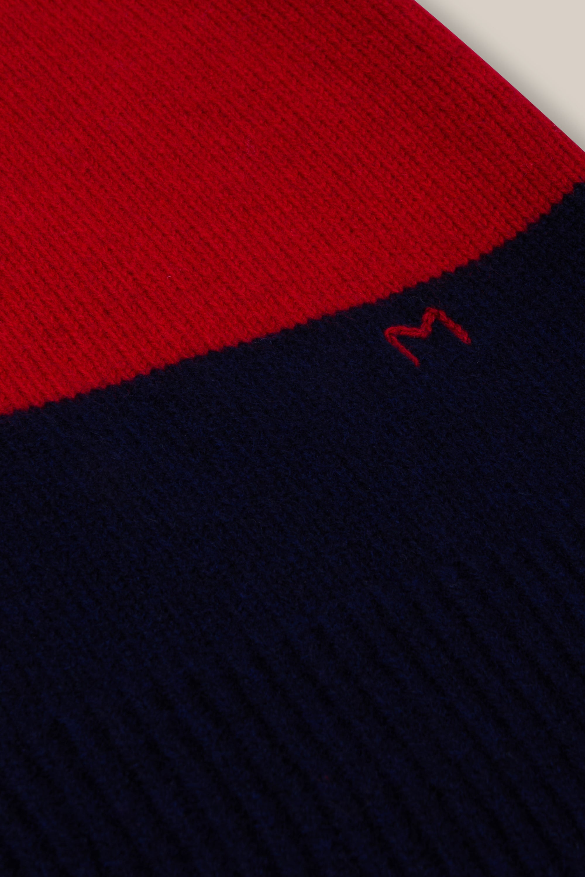 Pull Gregor N°210 Stripes Theater